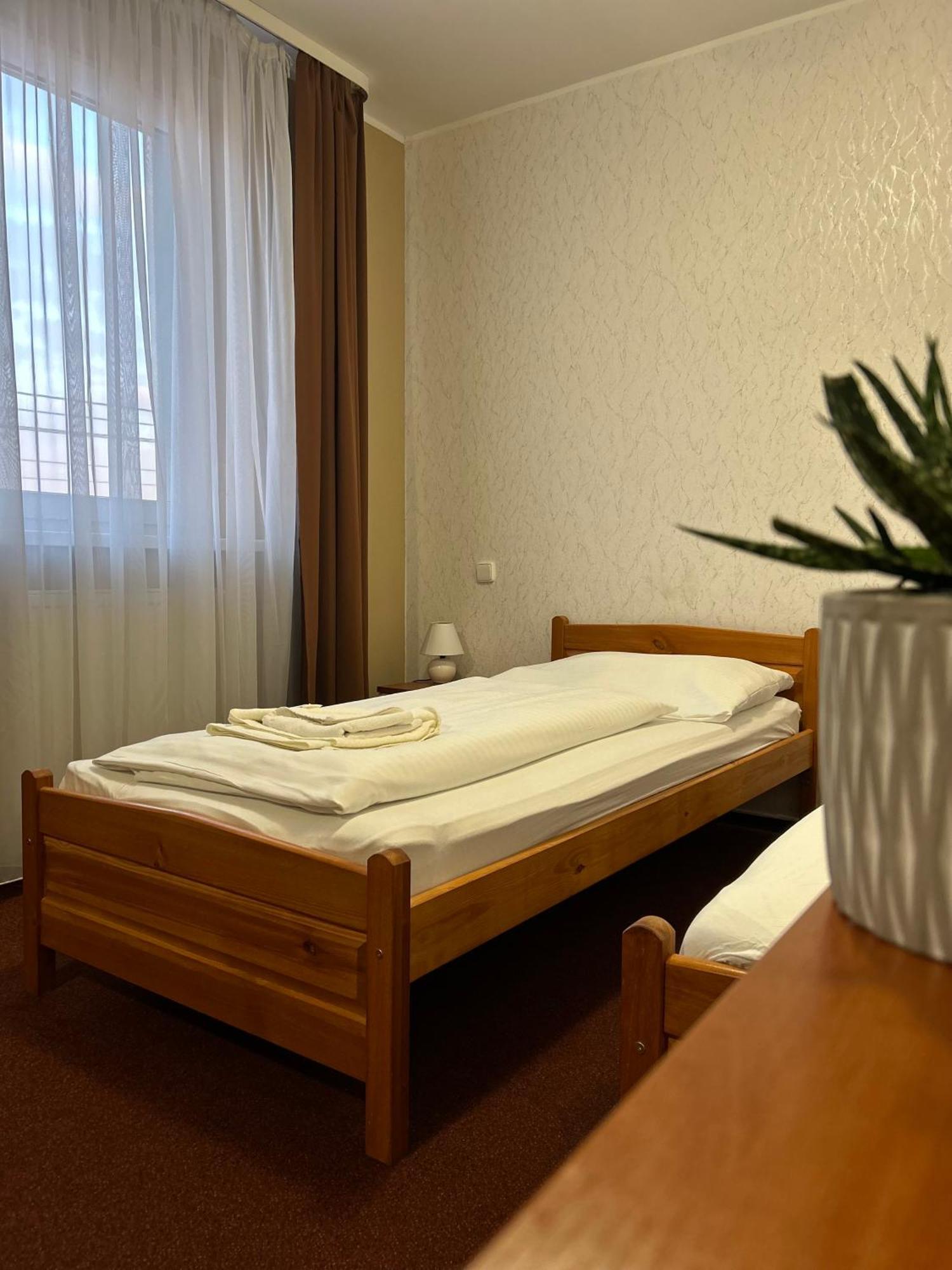 Hotel 21 Bratislava Exteriör bild